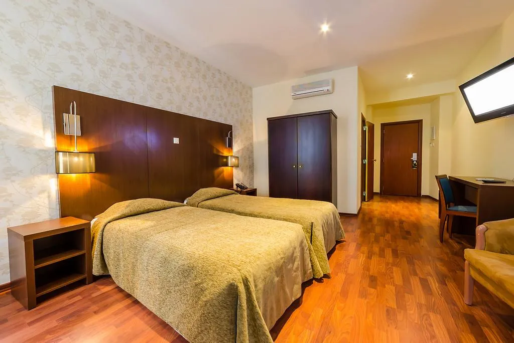 Double or Twin STANDARD Room, Hotel Borges Chiado, Lisbon