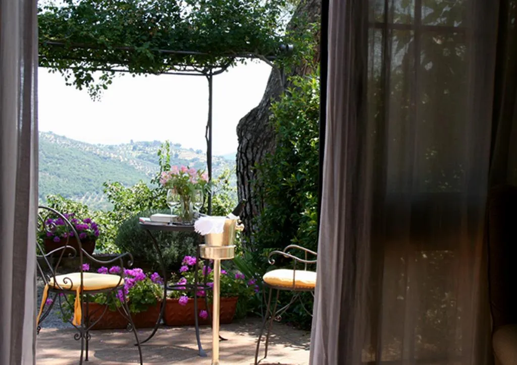 Terrace, Relais Villa di Monte Solare, Perugia