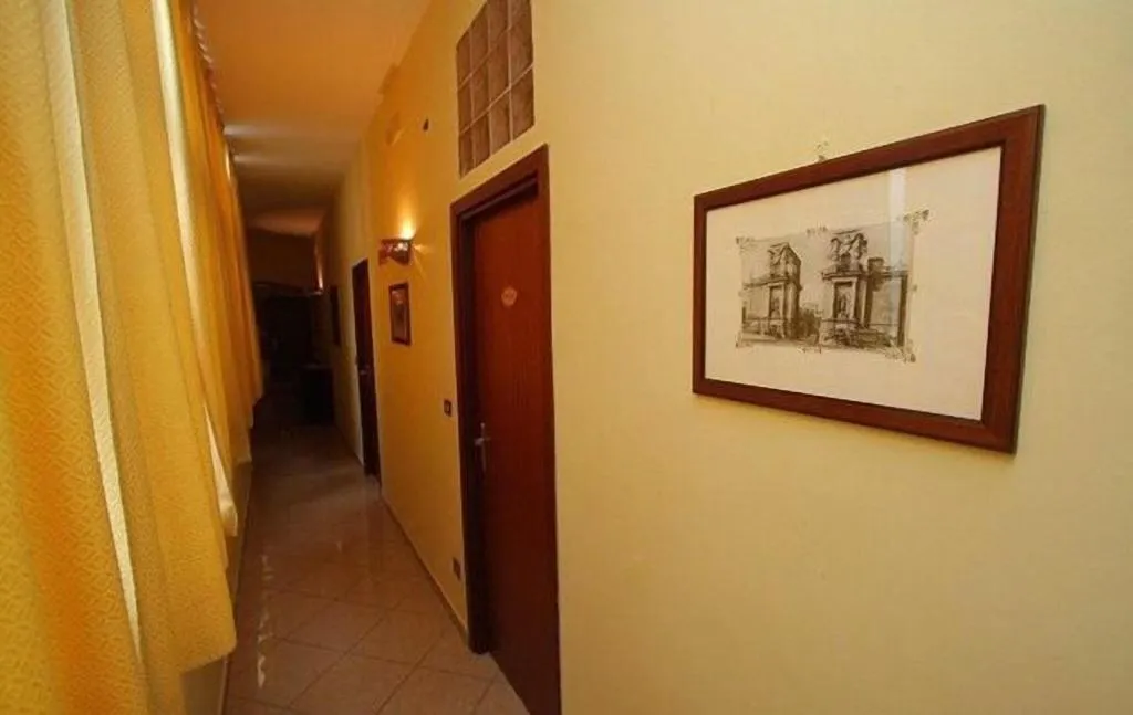 Lobby, Concordia, Palermo