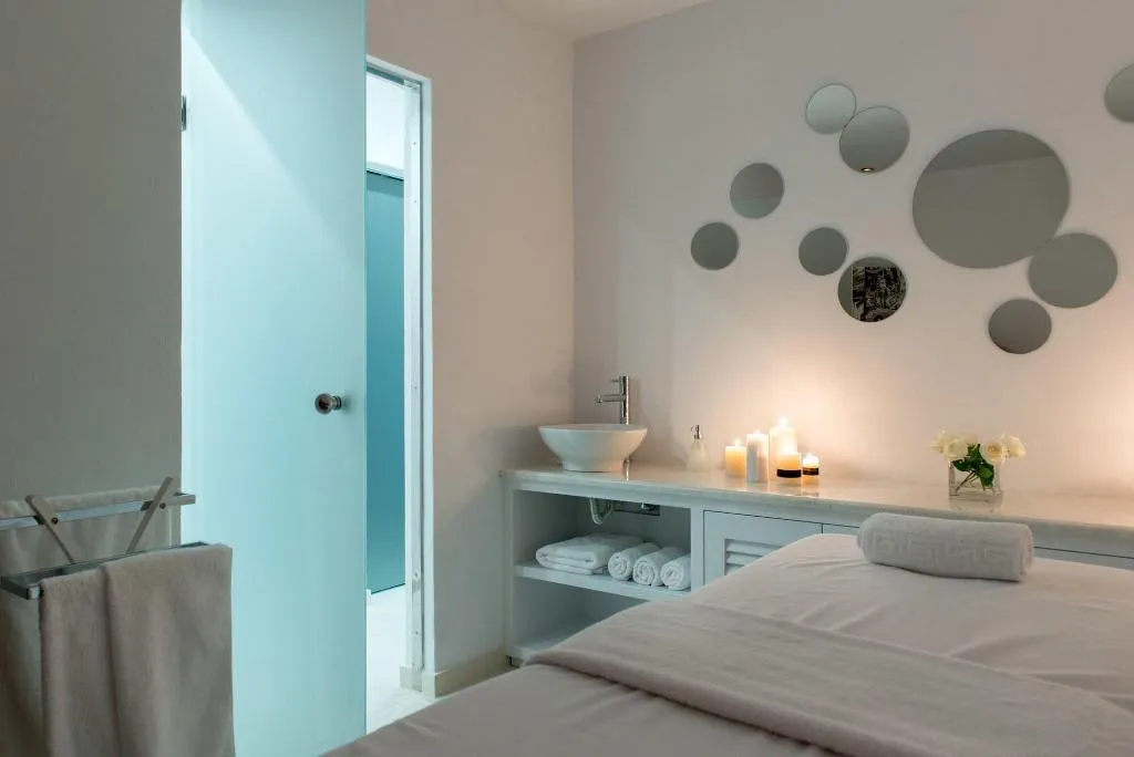Sports and Entertainment, Anamnesis Spa Luxury Apartments, Santorini