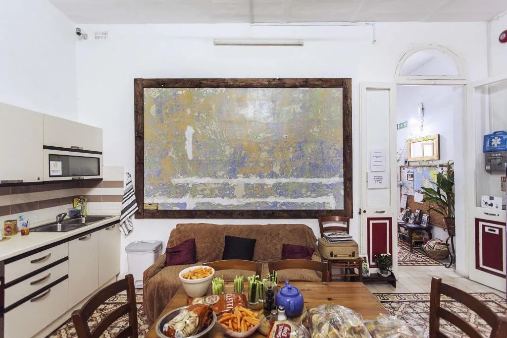 Restaurant, Granny's Inn - Hostel, Malta
