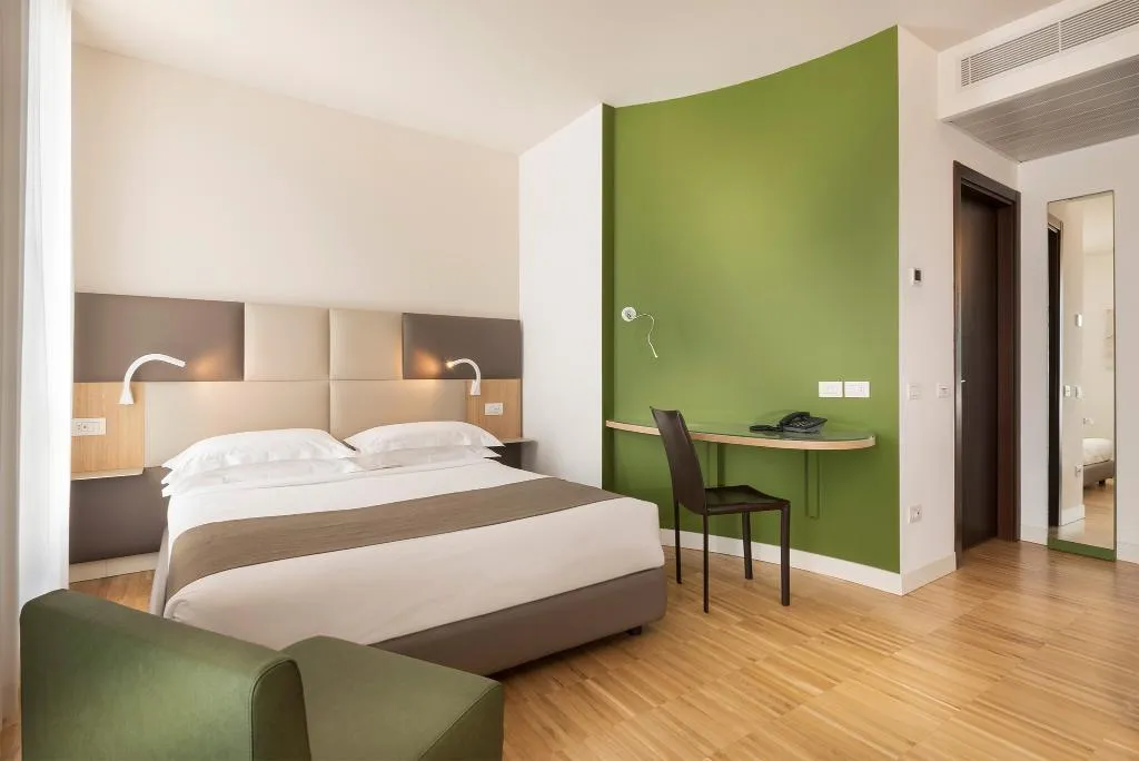 DOUBLE SINGLE USE PREMIER Room, GHV Hotel & Spa, Venice