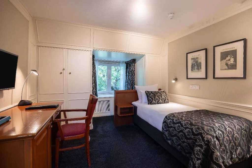 SINGLE STANDARD Room, Apollofirst Boutique Hotel, Amsterdam