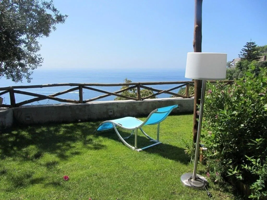 Terrace, B&B I Limoni, Naples
