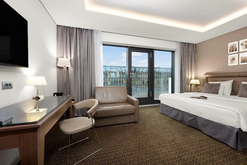 Double or Twin WITH BALCONY Room, Hotel Royal Prague, Prague