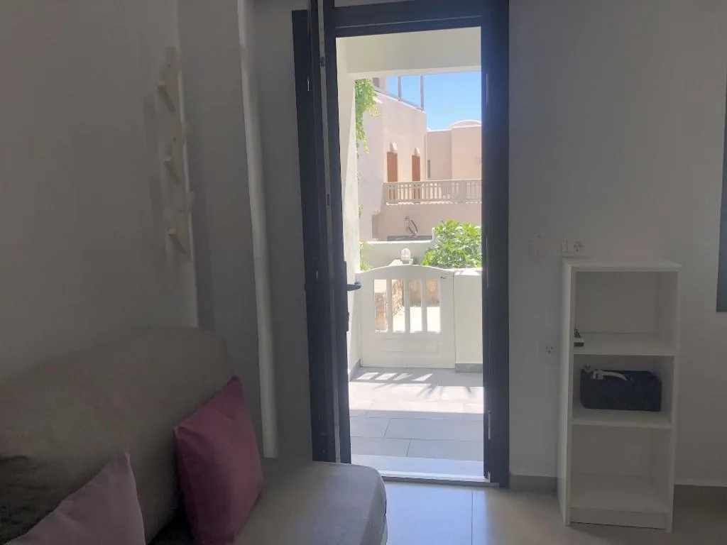 Room, Dragonfly Villas, Santorini