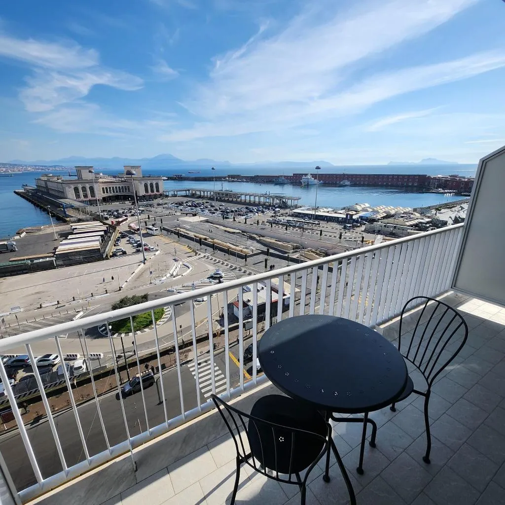Terrace, Hotel Bella Capri - Naples Harbour, Naples
