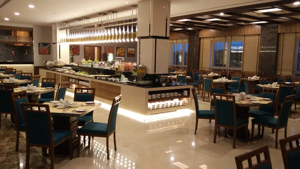 Restaurant, Fortune Park Hotel, Dubai