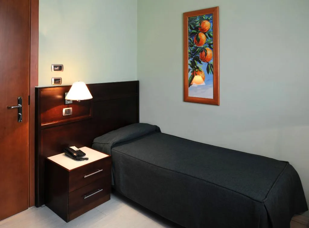 SINGLE STANDARD Room, Panorama, Catania