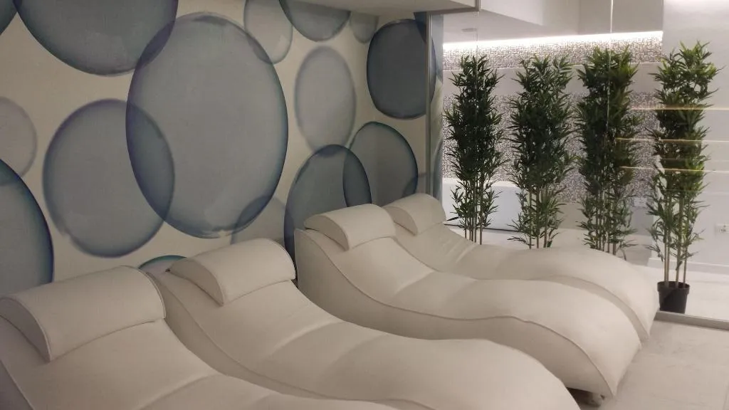 Sports and Entertainment, Hotel Elite, Venice