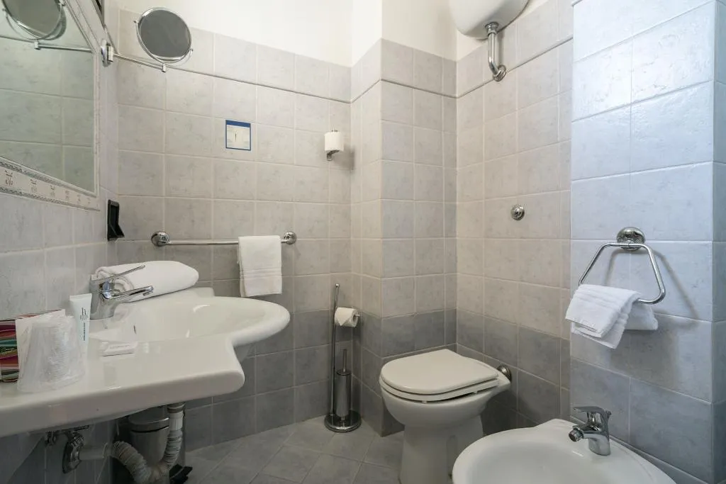 DOUBLE STANDARD Room, Palace Hotel, Naples
