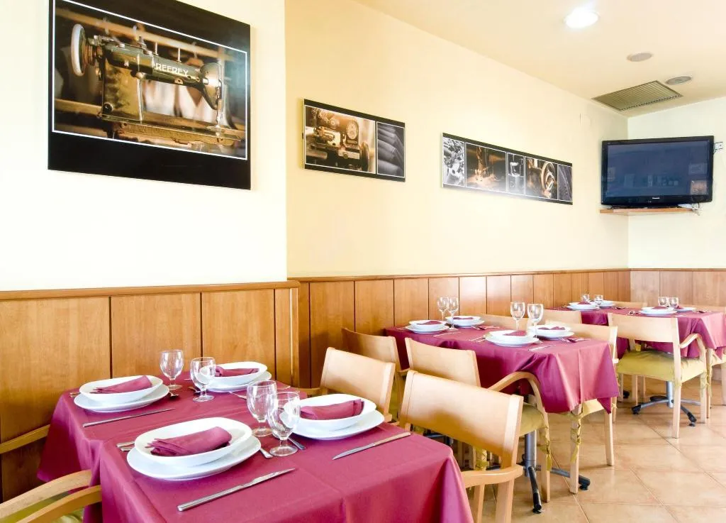 Restaurant, Hotel Ciutat De Sant Adria, Barcelona