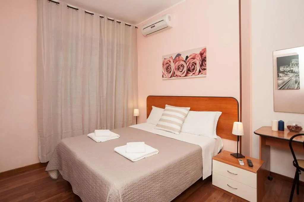 Room, Magicfiverooms, Rome