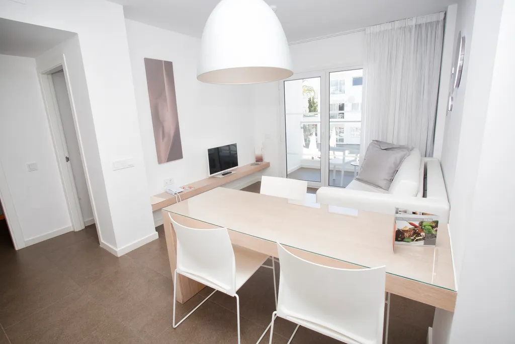 JUNIOR SUITE STANDARD Room, Ibiza Sun Apartments, Ibiza