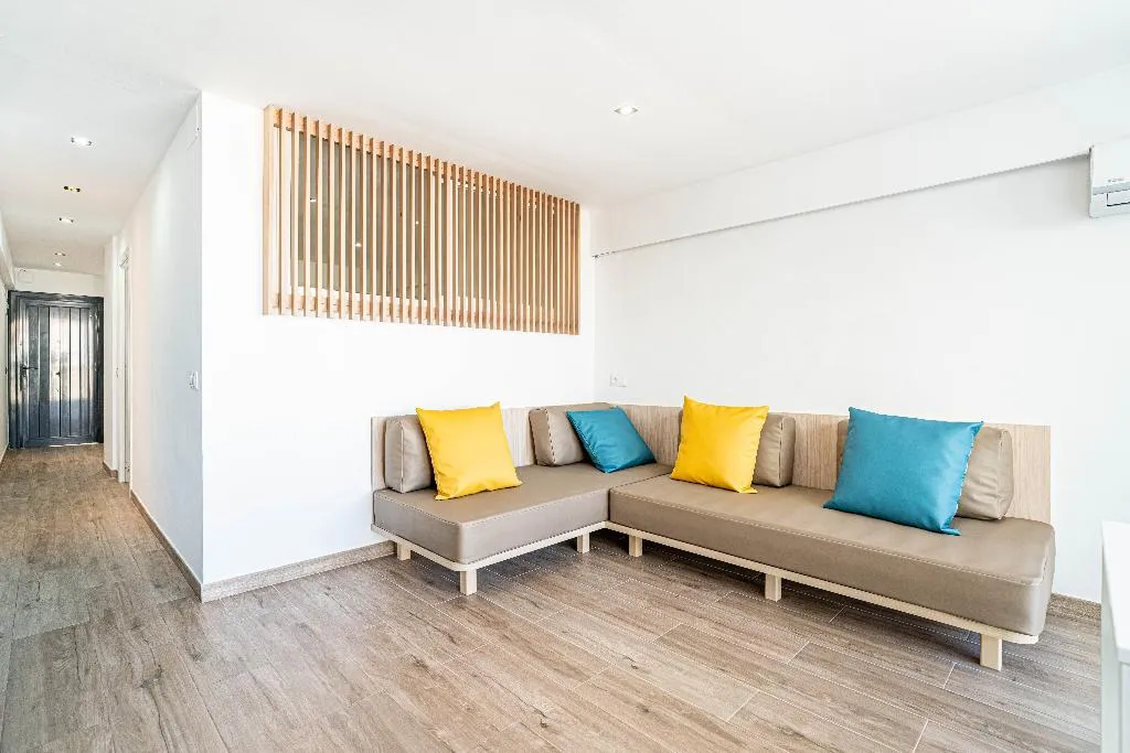 APARTMENT ONE BEDROOM WITH TERRACE Room, Kensington Econotels, Majorca
