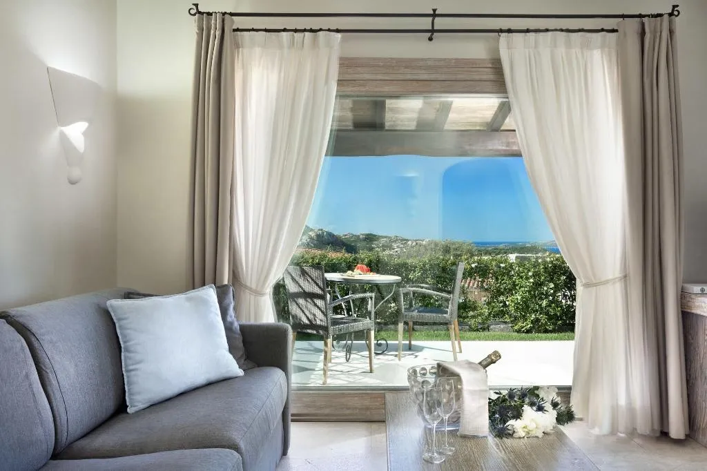 Room, Hotel Li Finistreddi, Olbia