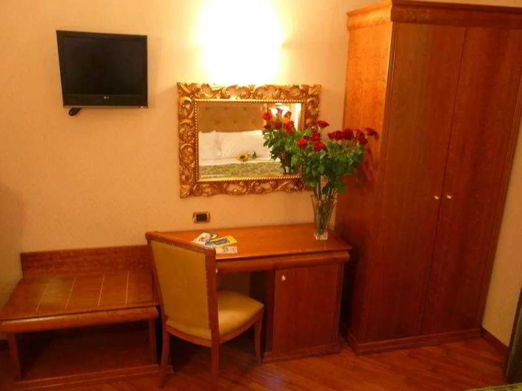 DOUBLE SINGLE USE STANDARD Room, Serena, Rome