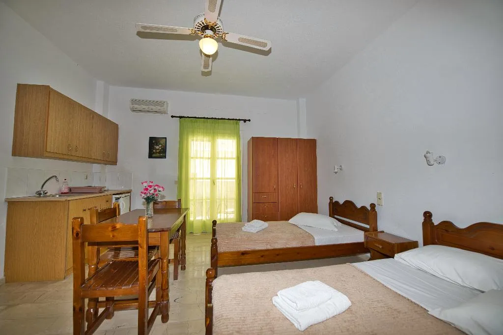 STUDIO BASIC Room, Ira Apartments, Santorini