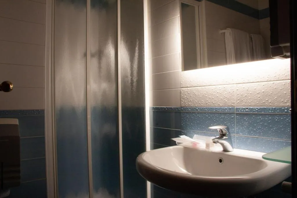 Room, Hotel Motel 2000, Milan
