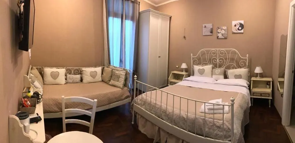 Room, Morgagni House, Rome