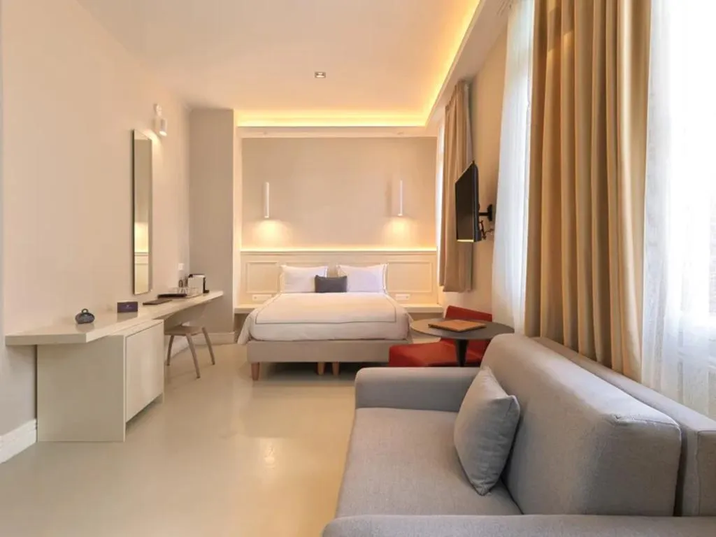 TRIPLE CAPACITY 3 ONE BEDROOM Room, Vrachos Athens Suites, Athens