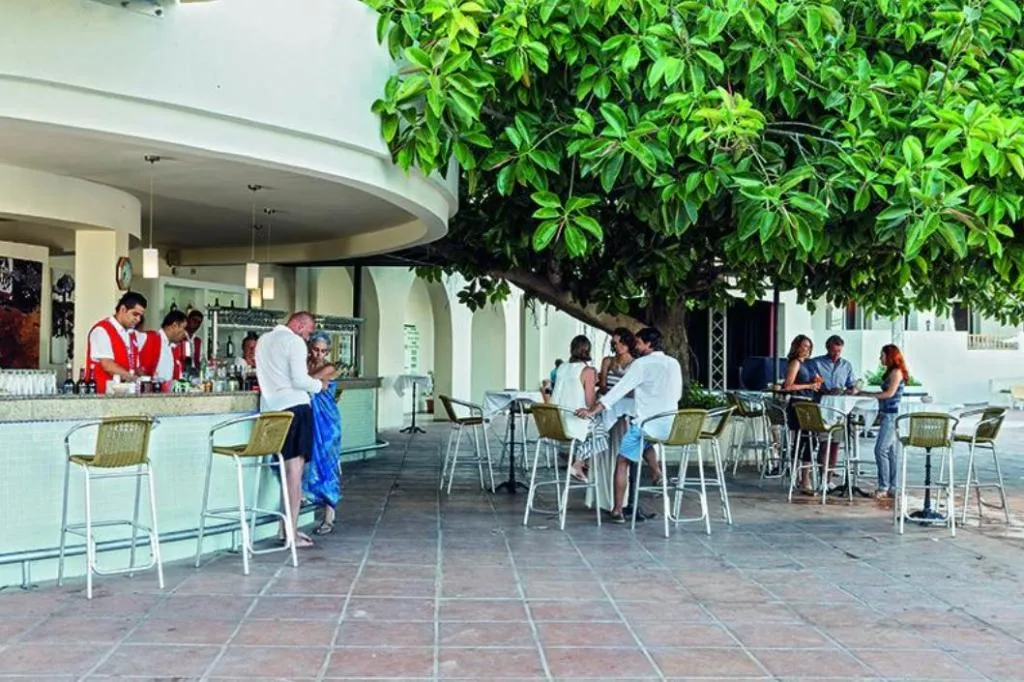 Bar, Calimera Delfino Beach Resort & Spa, Tunisia