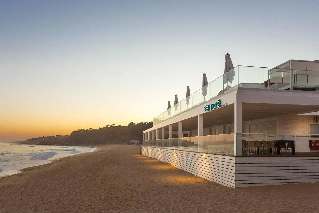 Bar, Pine Cliffs Gardens, Algarve