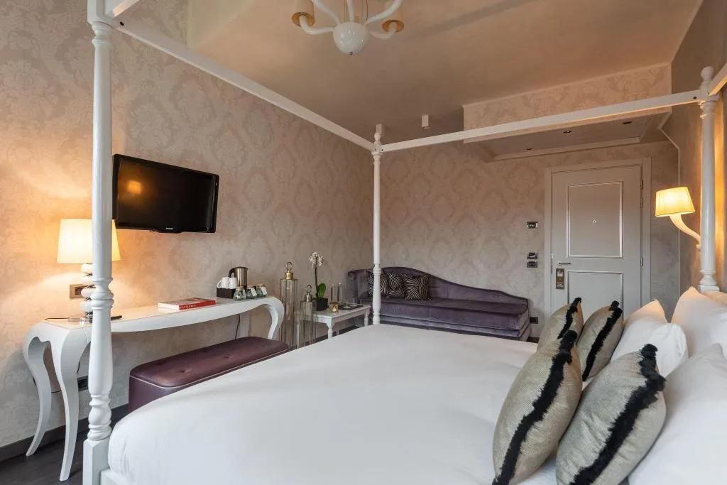 Room, Carnival Palace, Venice