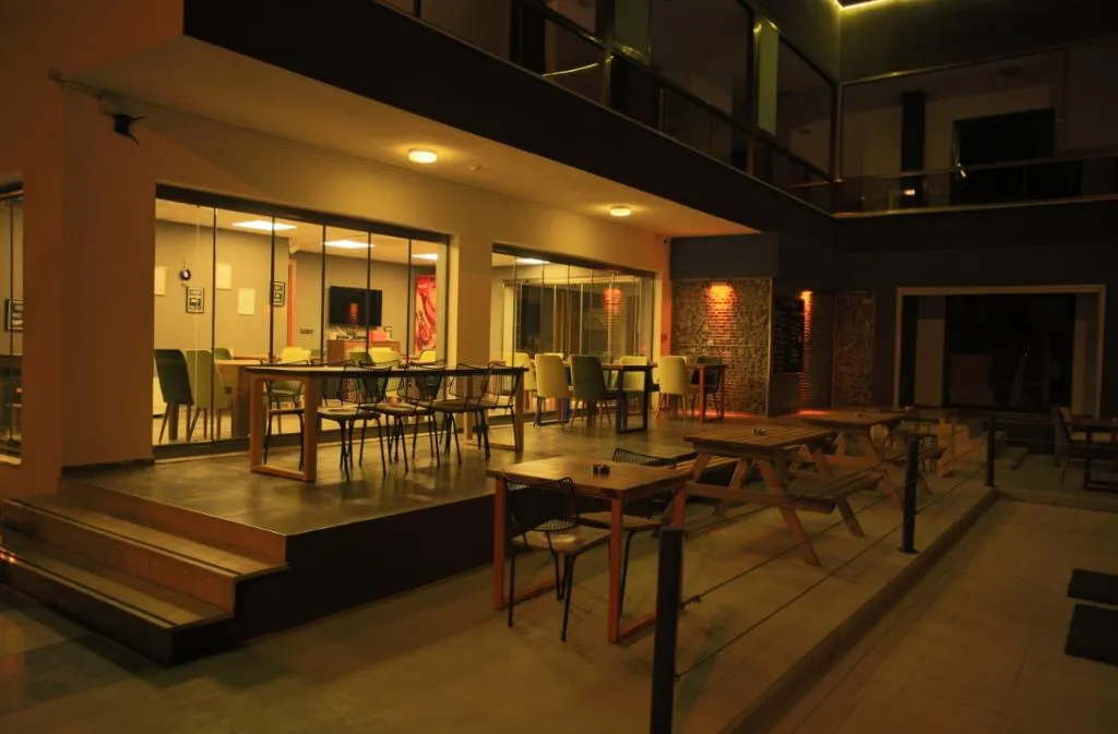 Lobby, Kulup Laka 1969, Izmir