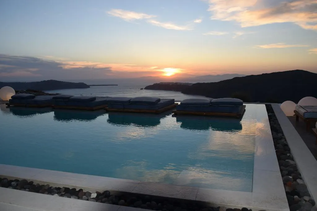 Pool, Amaze Suites, Santorini