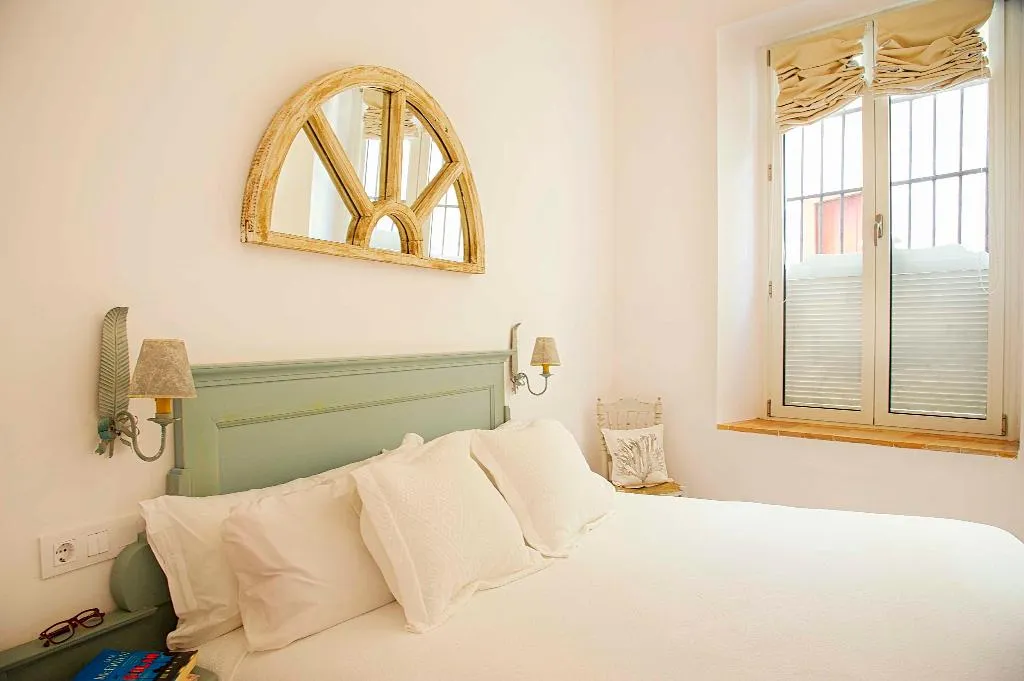 APARTMENT GRAND DELUXE Room, Overland Suites Catedral Luxury Apartments, Seville