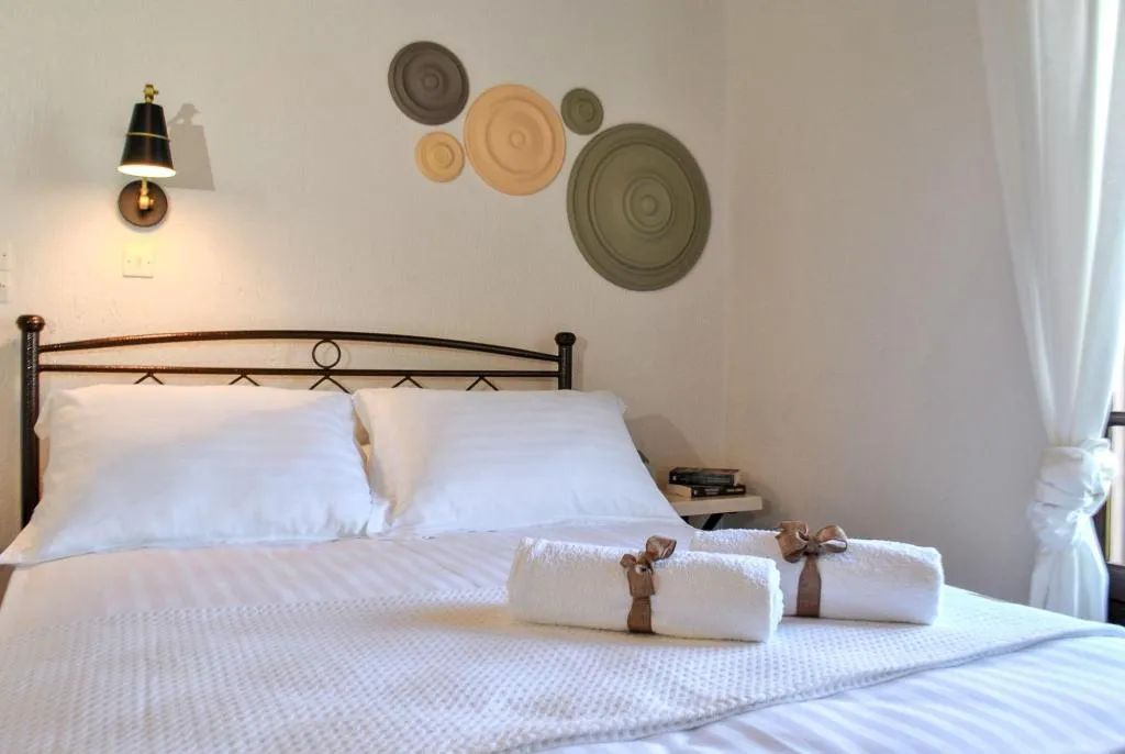 Room, Minas Studios, Kefallinia
