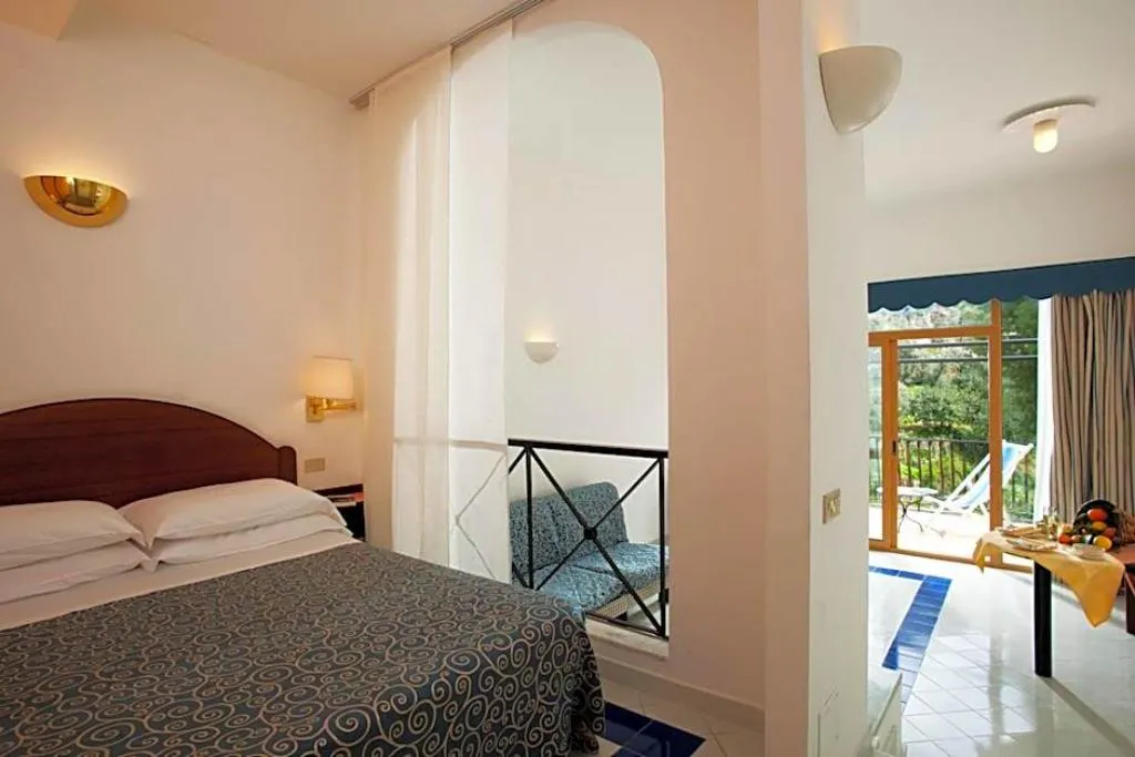 Double or Twin COMFORT Room, Hotel Royal Positano, Naples