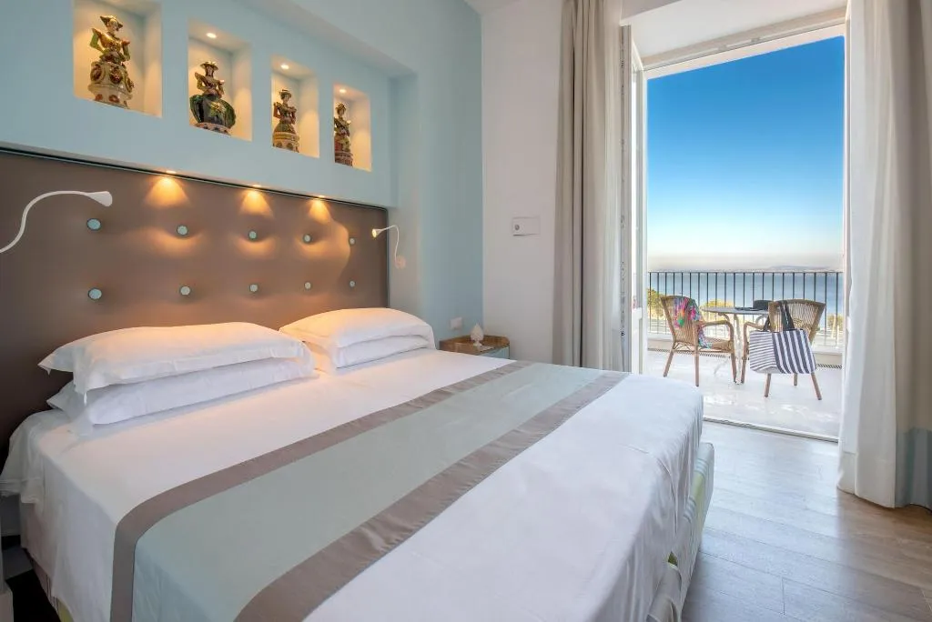 Room, Relais Palazzo del Barone - Adults Only, Naples