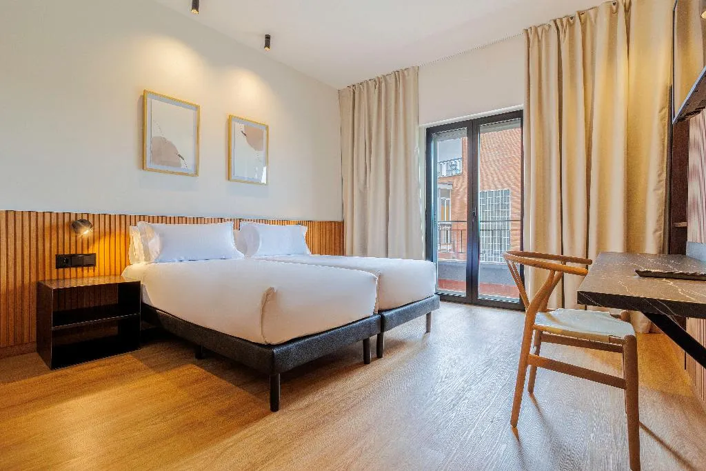 DOUBLE SINGLE USE SUPERIOR Room, Acta Madfor Hotel, Madrid