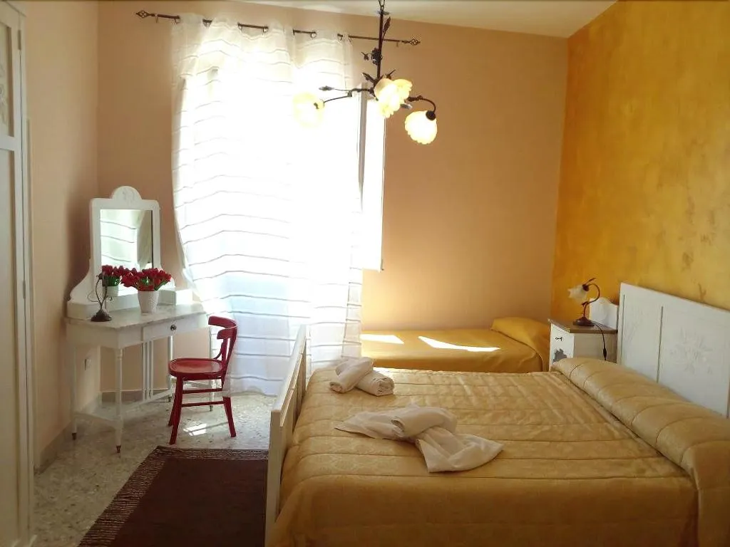 Room, Due Passi Dal Centro, Palermo