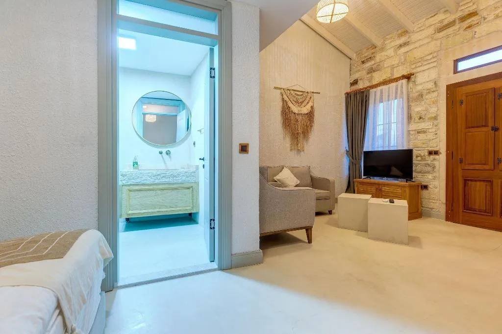 Room, Navali̇a Otel, Izmir