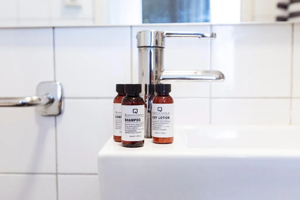 TRIPLE STANDARD Room, Quentin Amsterdam Hotel, Amsterdam