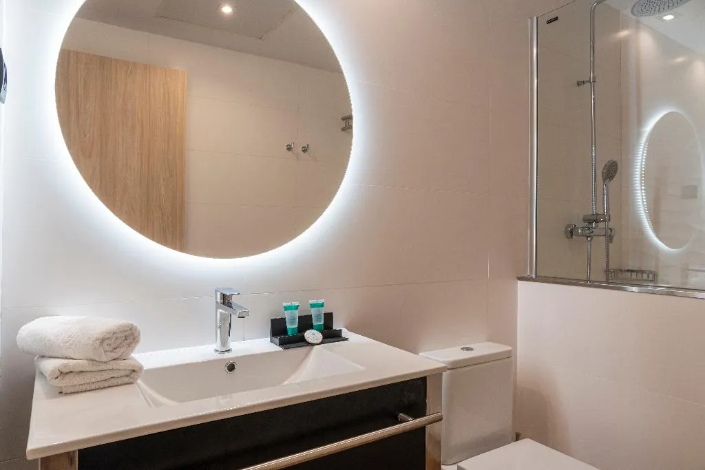 TRIPLE CAPACITY 1 Room, Rialto, Barcelona