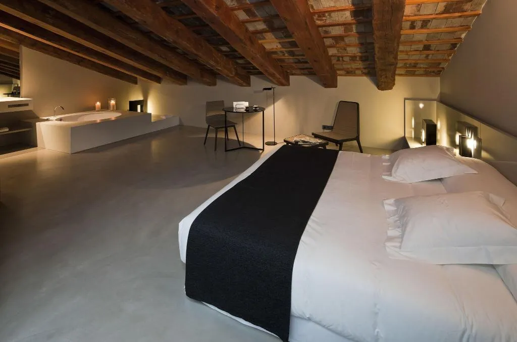 DOUBLE KING SIZE BED Room, Caro Hotel, Valencia