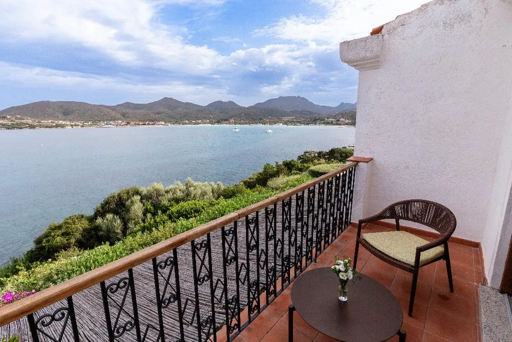 JUNIOR SUITE CAPACITY 4 Room, Hotel Palumbalza, Olbia