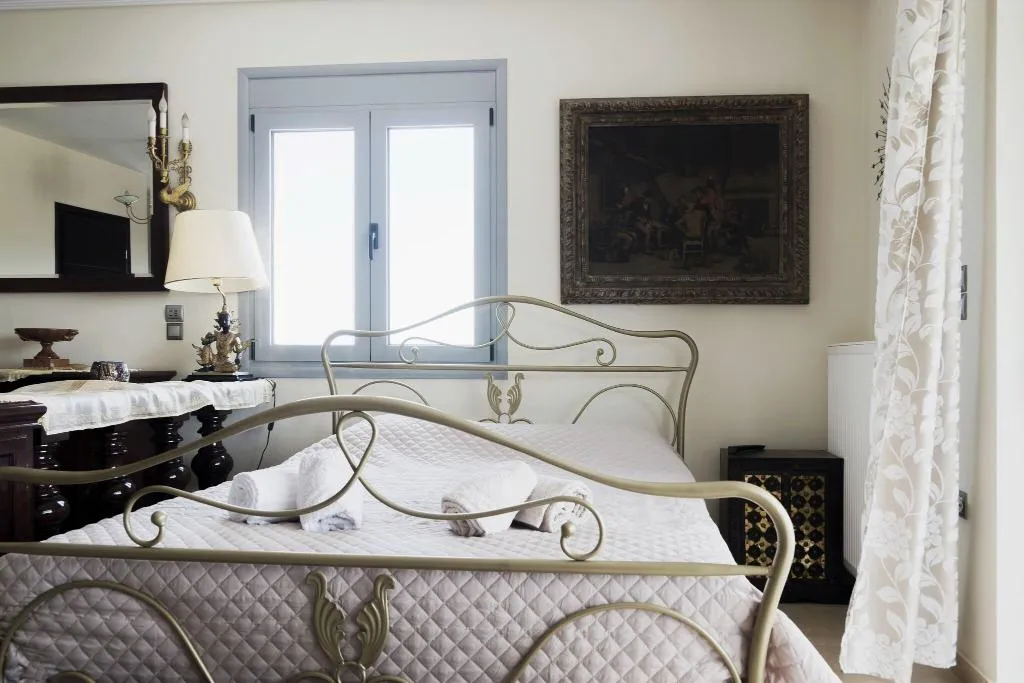 STUDIO SEA VIEW Room, Villa d'Irene - near Athens airport, 200 meters fr, Athens