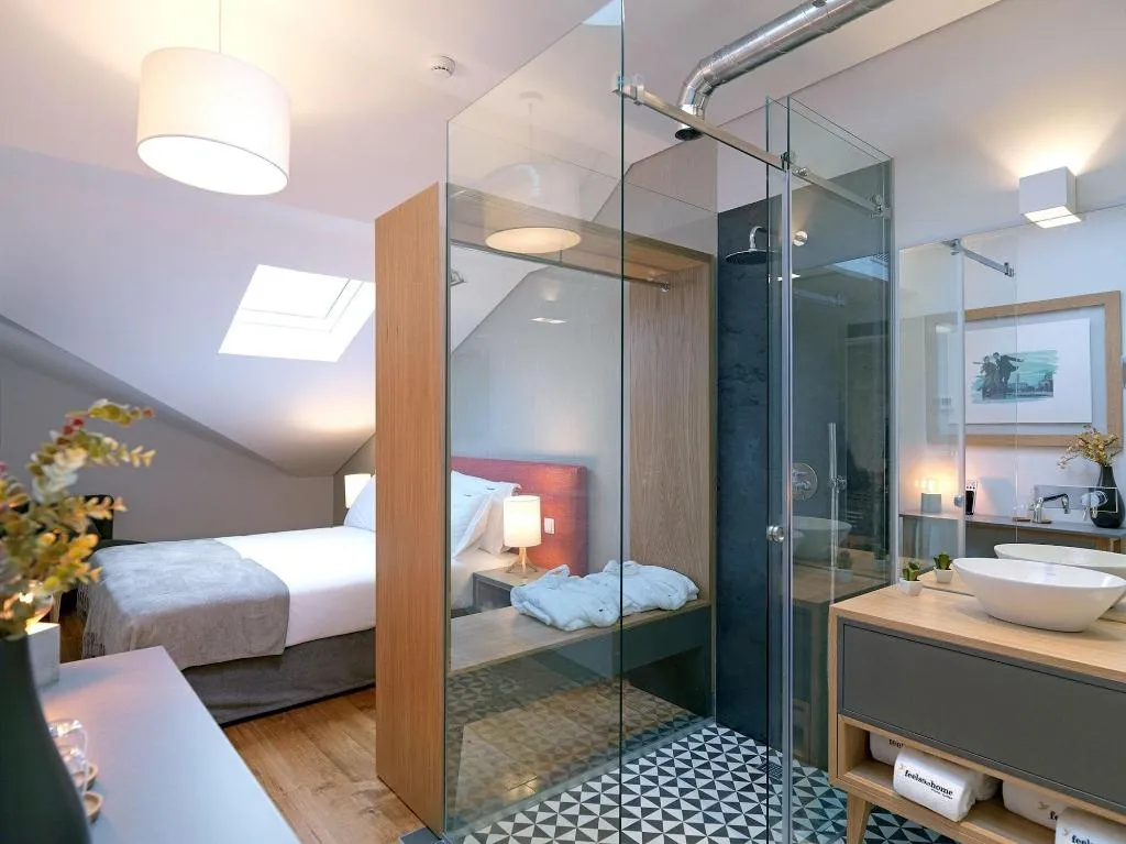 Room, Feels Like Home Santa Catarina Prime Suites, Porto