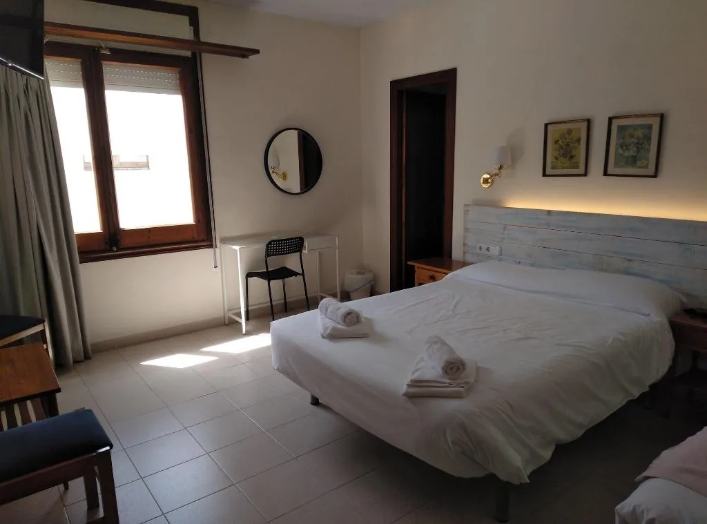 Room, Corisco, Costa Brava