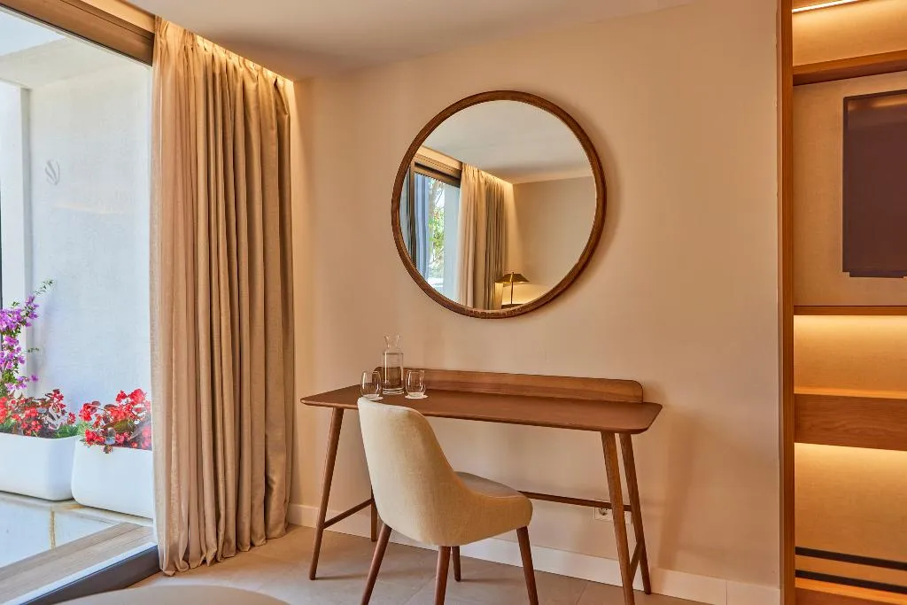 JUNIOR SUITE GARDEN VIEW Room, Universal Gran Leon and Spa, Majorca