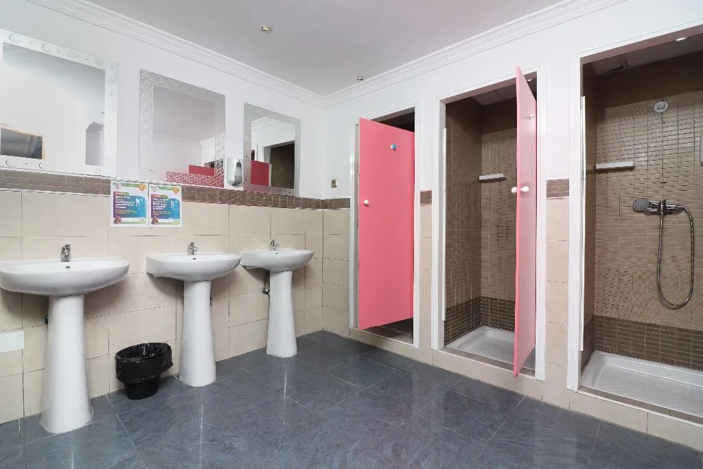 Bed in dormitory WITH SHARED BATHROOM Room, Feel Hostel City Center Malaga, Costa Del Sol