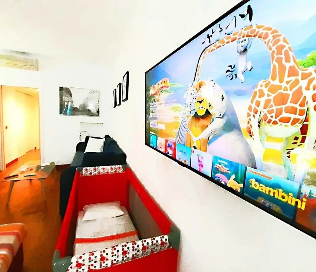 Sports and Entertainment, Room Inn, Milan