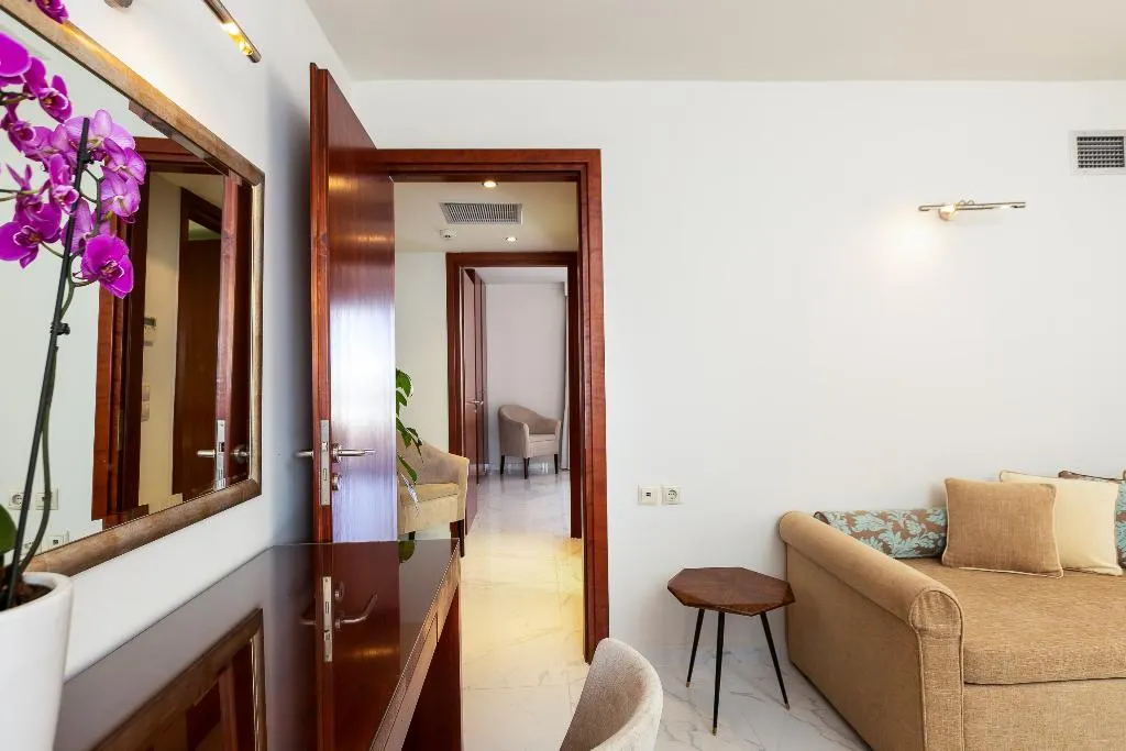 SUITE STANDARD Room, Theartemis Palace, Crete