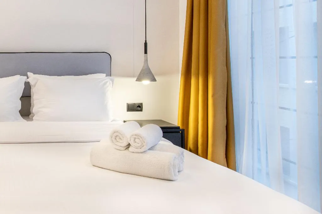 DOUBLE WITH DOUBLE BED Room, Parea, Athens
