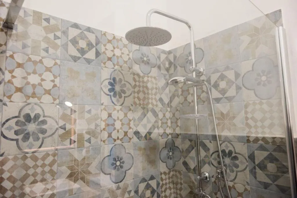 Room, Palazzo San Vincenzo, Naples